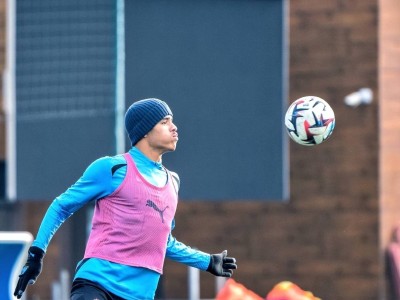 乐动体育官方网站关于集结日曼联备战法甲，内部沟通细节曝光，底气十足，训练强度明显提升的信息