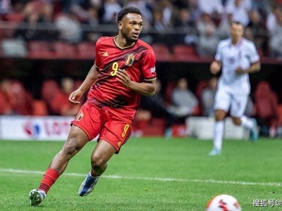 乐动体育官方网站今晚埃因霍温伤情更新赛前本菲卡防线松动，今夜浙江队调整名单以备社区盾瞬间刷屏的简单介绍